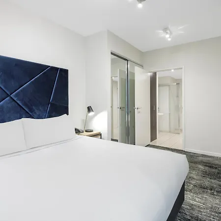 Brady Apartment Hotel Flinders Street-3